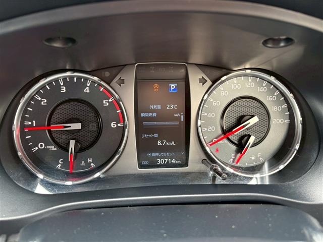Toyota HILUX 2023 8077124-1