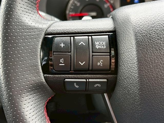 Toyota HILUX 2023 8077124-7