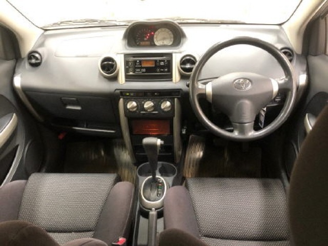Toyota IST 2002 8064422-4