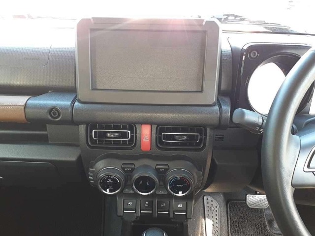 Suzuki JIMNY SIERRA 2023 8069947-12