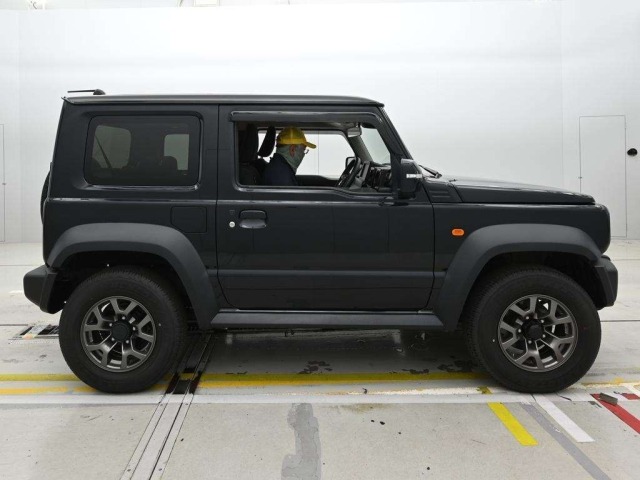 Suzuki JIMNY SIERRA 2023 8069947-3