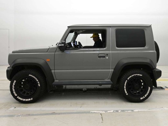 Suzuki JIMNY SIERRA 2023 8069948-4