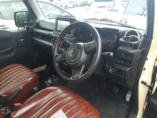 Suzuki JIMNY SIERRA 2023 8069994-9