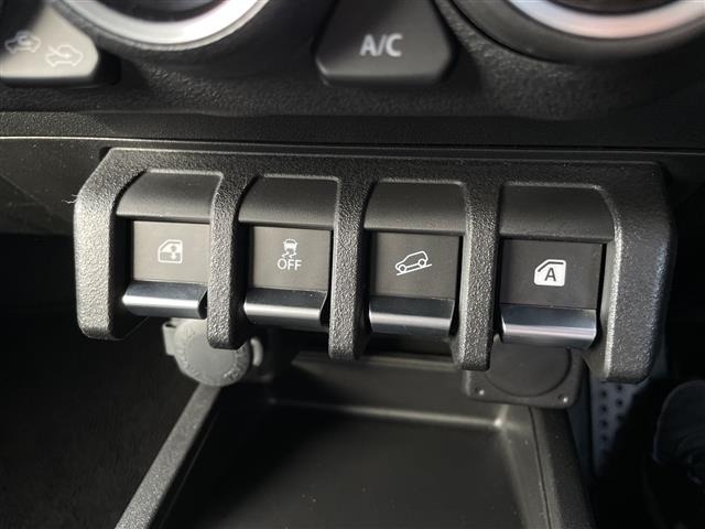 Suzuki JIMNY SIERRA 2022 8070239-12