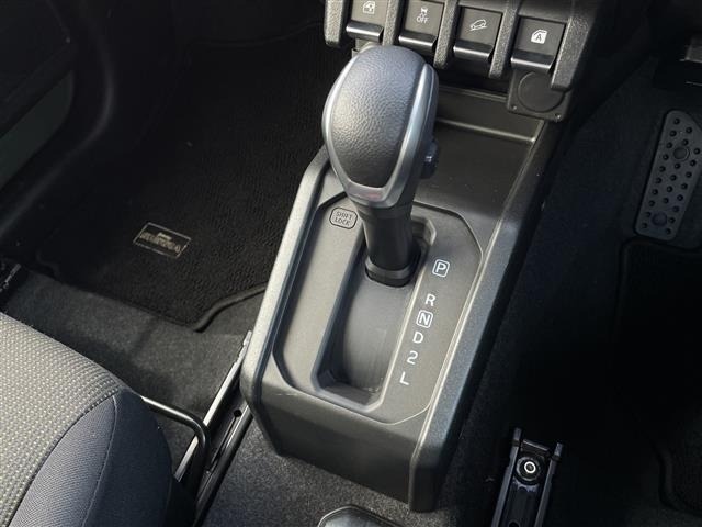 Suzuki JIMNY SIERRA 2022 8070239-22
