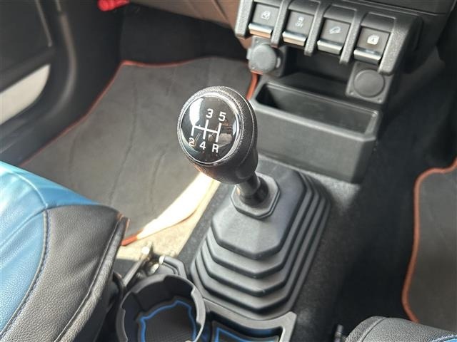 Suzuki JIMNY SIERRA 2021 8070275-9
