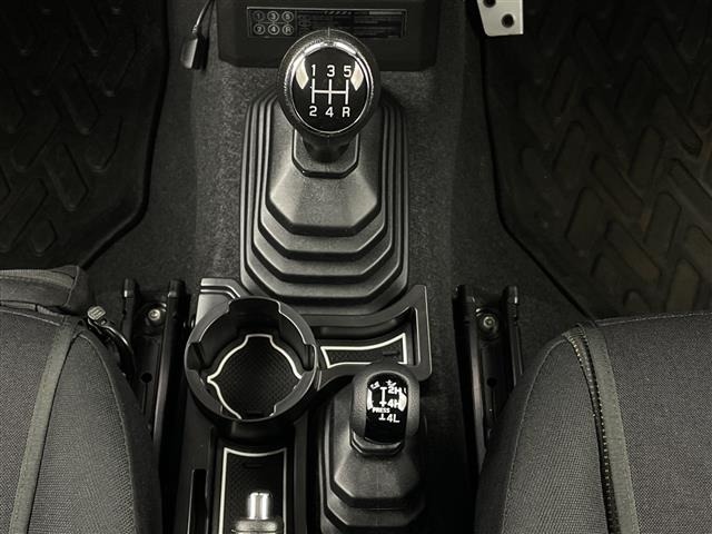 Suzuki JIMNY SIERRA 2023 8070276-11