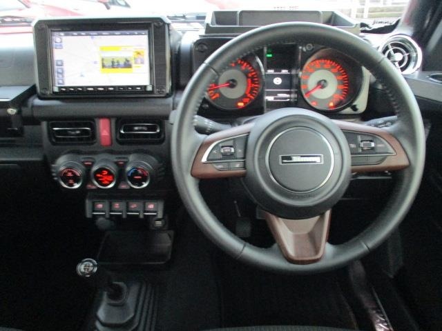 Suzuki JIMNY SIERRA 2023 8070299-10