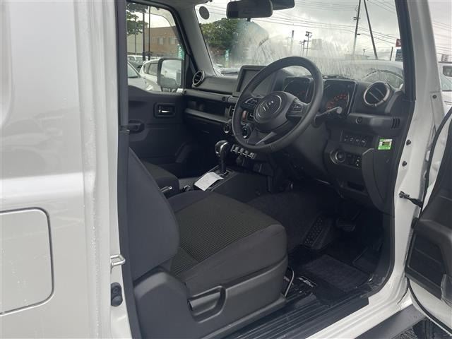 Suzuki JIMNY SIERRA 2025 8070371-10
