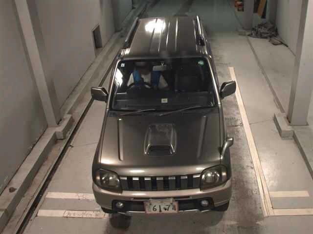 Suzuki JIMNY 2004 8064902-6