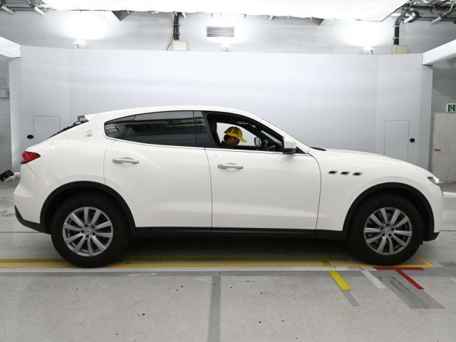 Maserati LEVANTE 2019 8075689-3