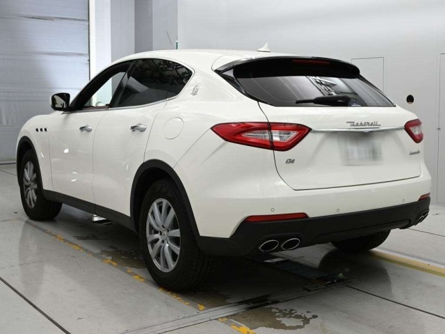Maserati LEVANTE 2019 8075689-6