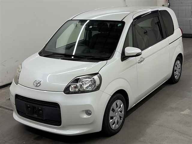 Toyota PORTE 2013 8067017-4