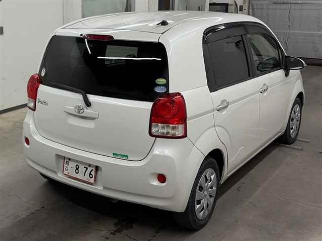Toyota PORTE 2013 8067017-5