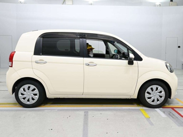 Toyota PORTE 2016 8067034-3