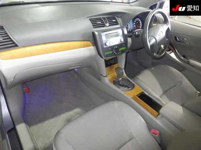 Toyota PREMIO 2009 8064463-3