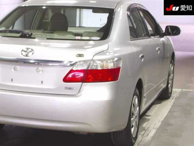 Toyota PREMIO 2009 8064463-8