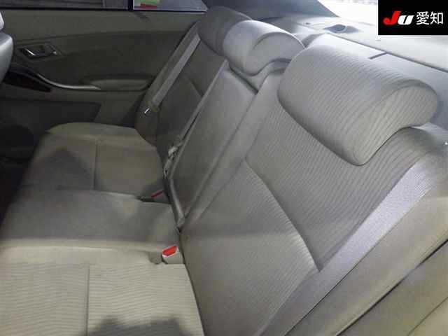Toyota PREMIO 2011 8064464-4