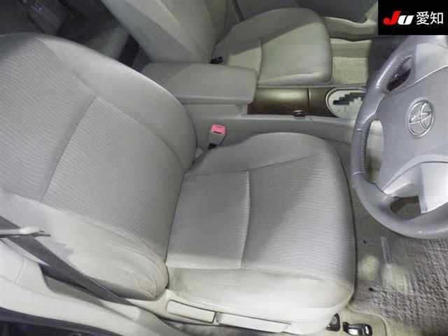 Toyota PREMIO 2011 8064464-6