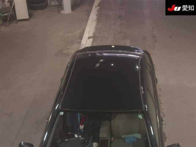 Toyota PREMIO 2011 8064464-9