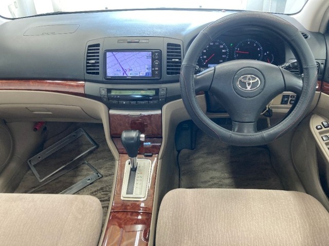 Toyota PREMIO 2003 8064472-3