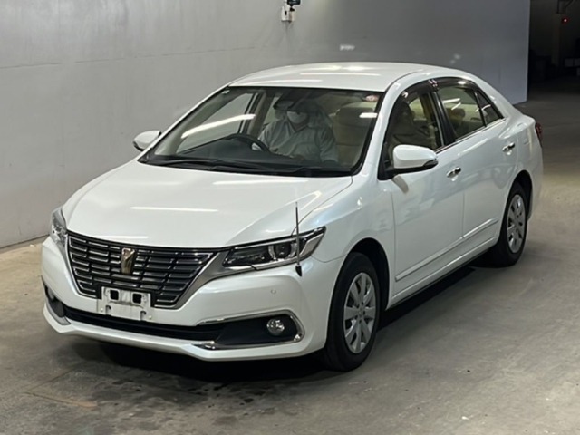 Toyota PREMIO 2018 8064473-0