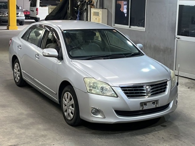 Toyota PREMIO 2012 8064474-4