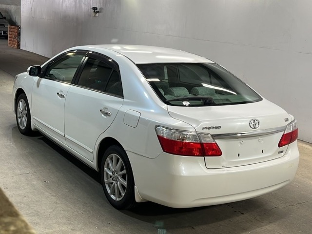 Toyota PREMIO 2009 8064475-1