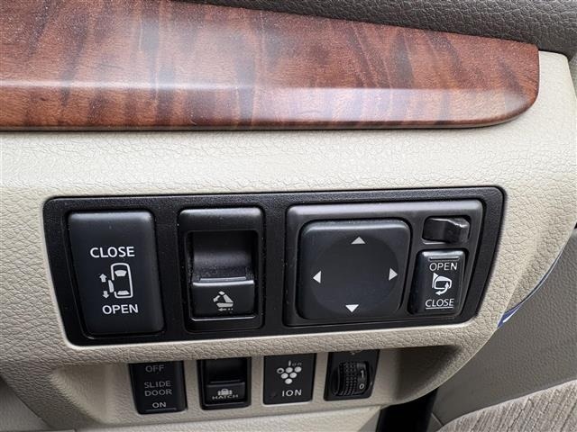 Nissan PRESAGE 2009 8066545-1