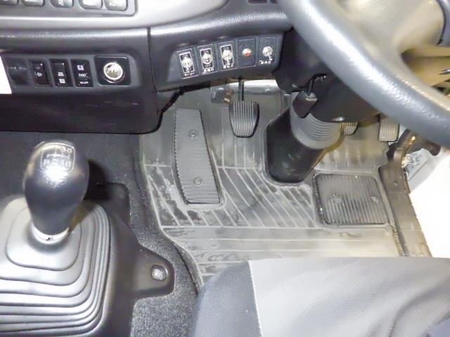 Hino RANGER 2013 8065538-8
