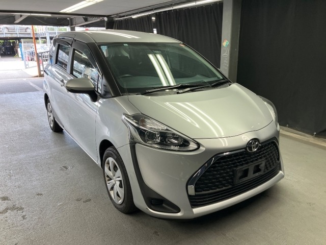 Toyota SIENTA 2021 8063114-0