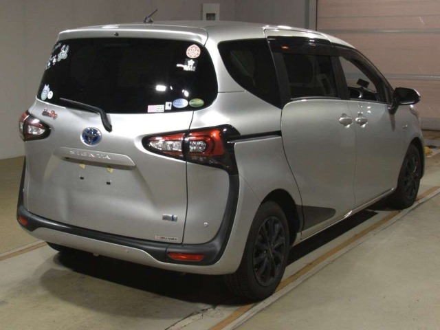 Toyota SIENTA 2019 8063115-1