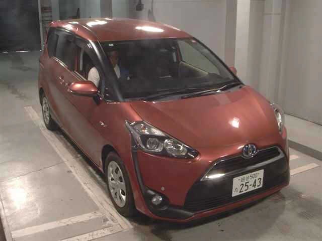 Toyota SIENTA 2018 8063121-0