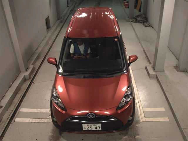 Toyota SIENTA 2018 8063121-6