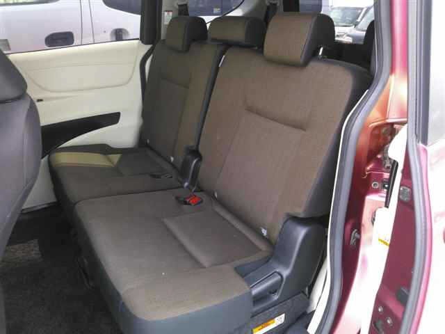 Toyota SIENTA 2018 8063121-9