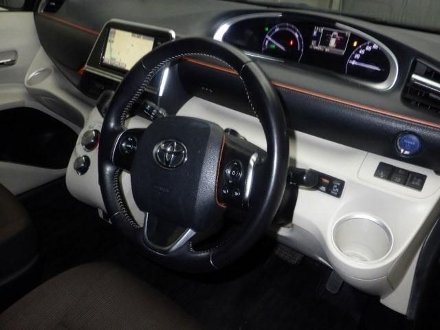 Toyota SIENTA 2017 8063161-3