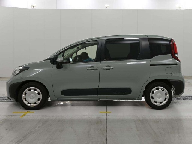 Toyota SIENTA 2023 8063165-4