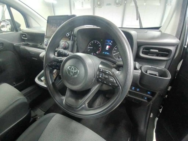 Toyota SIENTA 2023 8063165-9