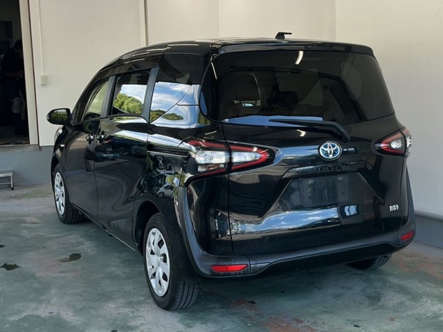 Toyota SIENTA 2015 8063172-1