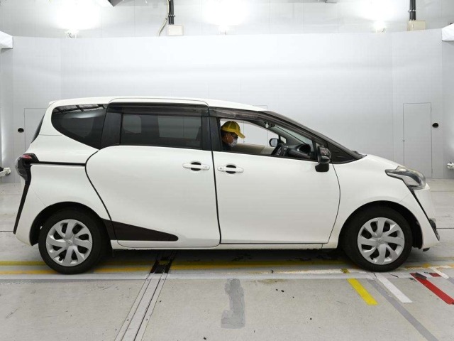 Toyota SIENTA 2015 8063175-3