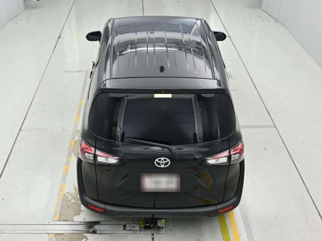 Toyota SIENTA 2022 8063176-8