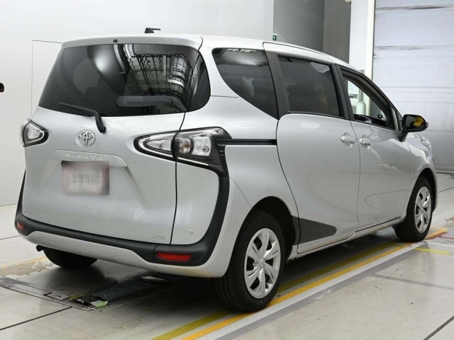 Toyota SIENTA 2022 8063177-1