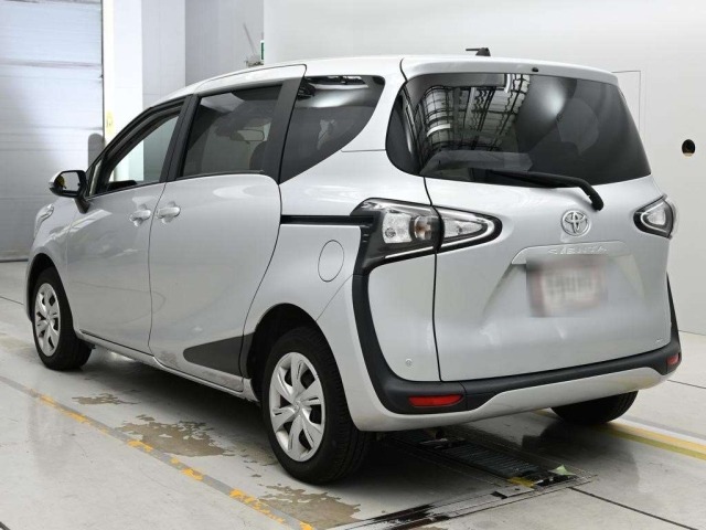 Toyota SIENTA 2022 8063177-6