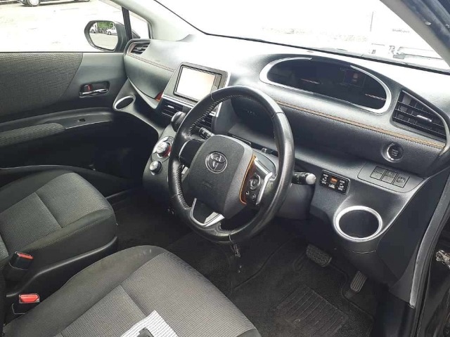 Toyota SIENTA 2018 8063178-9