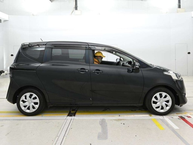 Toyota SIENTA 2016 8063180-3