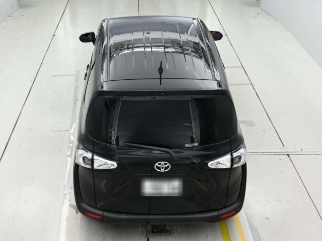 Toyota SIENTA 2016 8063180-8