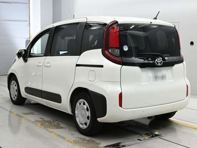 Toyota SIENTA 2023 8063187-6