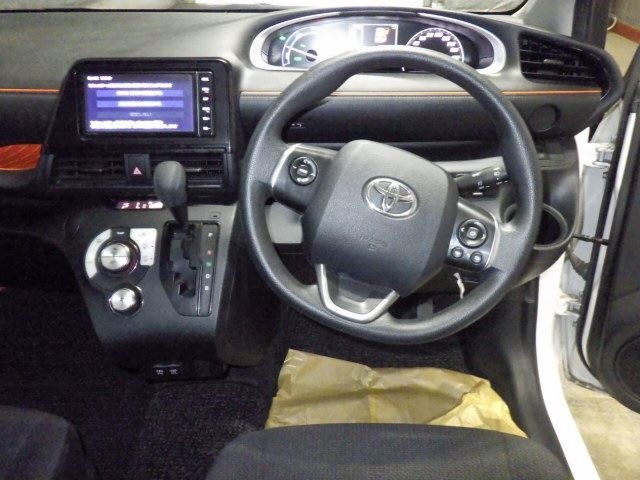 Toyota SIENTA 2019 8063188-4