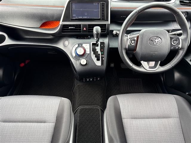 Toyota SIENTA 2021 8063556-15