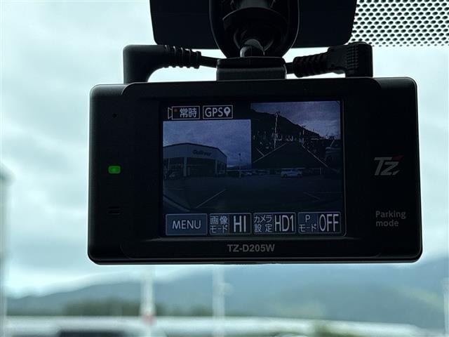Toyota SIENTA 2021 8063556-9